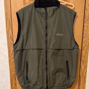 Men's reversible vest